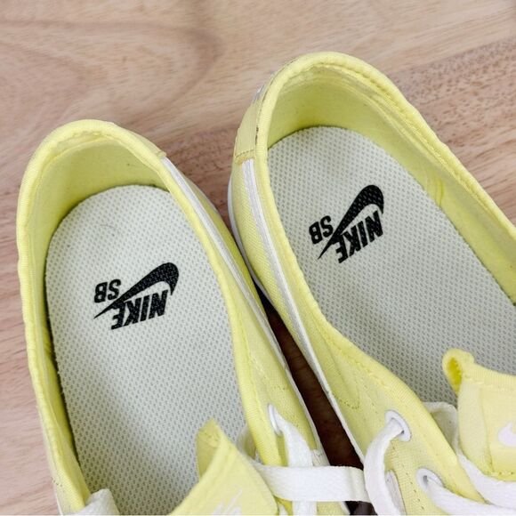 Nike SB Blazer Court Canvas Low Top Sneakers Light Citron Yellow 7.5 CV1658-700‎ main image 5